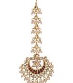 Pink kundan maang-tikka