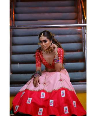 Peach White Designer Lehenga Choli Set For Women 2