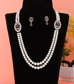 White pearl necklace-sets