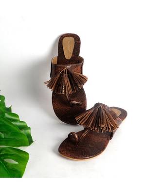 Brown Snake Print Kolapuris With Jhallar 1