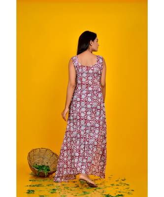 Red block print dress with black pant 4