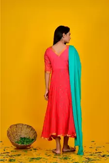 pink bandhani flared dress with green dupata