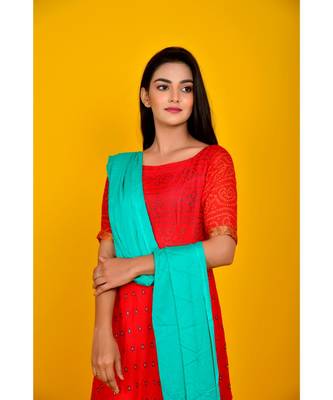 RED BANDHANI DRESS WITH DUPATTA 2