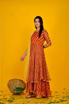 BROWN LEHERIYA DOUBLE LAYERED ANARKALI DRESS WITH DUPATTA