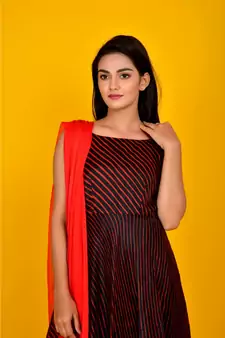 balck flared dress with red dupatta