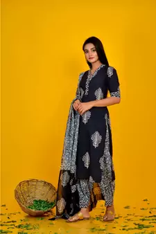 BLACK BLOCK PRINTED SUIT SET