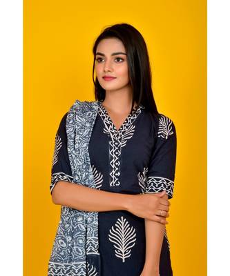 BLACK BLOCK PRINTED SUIT SET 4