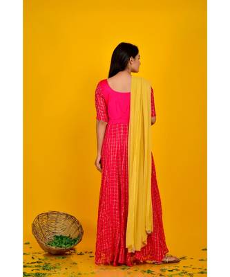 MAGENTA ANARKALI WITH CHIFFON DUPATTA 4