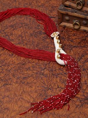 Red pearl necklaces 1