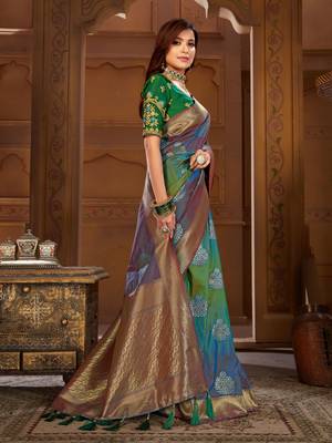 Green woven banarasi saree with blouse 3