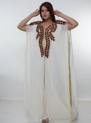 White embroidered georgette islamic-kaftans 3