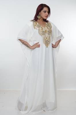 White embroidered georgette islamic-kaftans 3