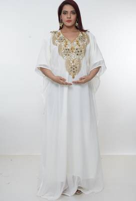 White embroidered georgette islamic-kaftans 4