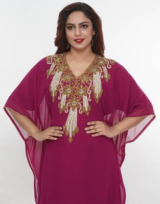 Baby-pink embroidered georgette islamic-kaftans 3