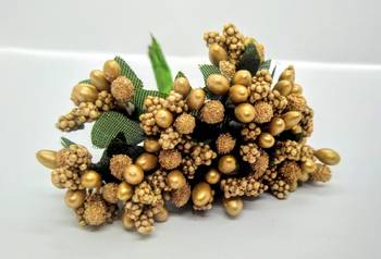 Gold hair-accessories 1