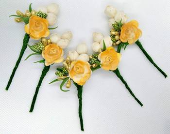 Yellow hair-accessories 1