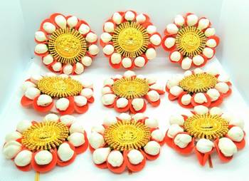 Gold hair-accessories 1