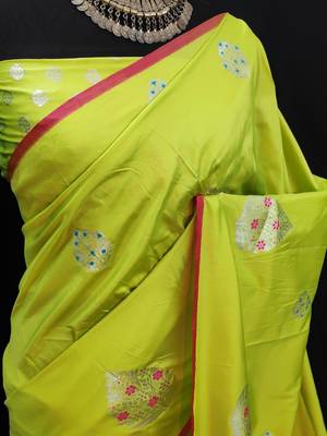 Light green woven cotton silk saree with blouse 2