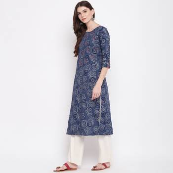 Women'S Foil Print & Hand Work Straight Cotton Blue Kurti 4