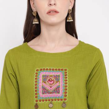 Women'S Embellished Straight Cotton Parrot Green Kurti 6