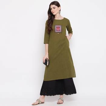 Women'S Embellished Straight Cotton Dark Green Kurti 1