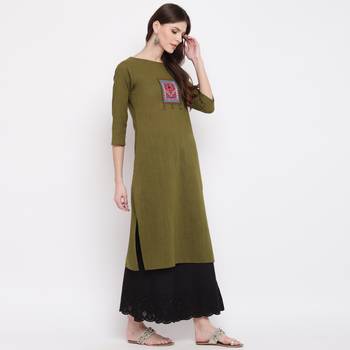 Women'S Embellished Straight Cotton Dark Green Kurti 4