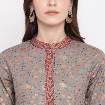 Women'S Foil Print & Hand Work Straight Cotton Grey Kurti & Palazzo With Dupatta 5