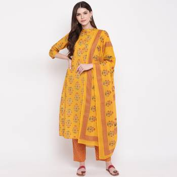 Women'S Foil Print & Hand Work Straight Cotton Yellow Kurti & Palazzo With Dupatta 2