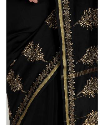 Black Hand Block Printed Silk Chanderi Saree With Traditional Design & Golden Tessels On Pallu 4
