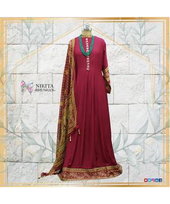A gorgeous anarkali made on muslin silk with printed georgette dupatta. 1