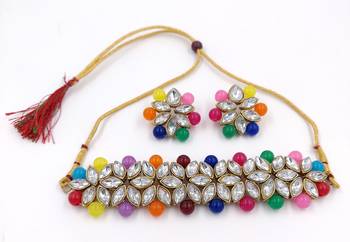 Multicolor chokers 3