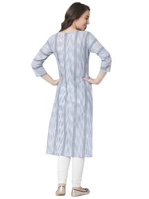 women's  white colour  embroidered cotton straight kurta 5
