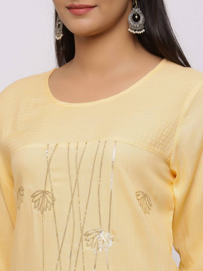 Women's  Peach Rayon Slub Embroidered Straight Kurta