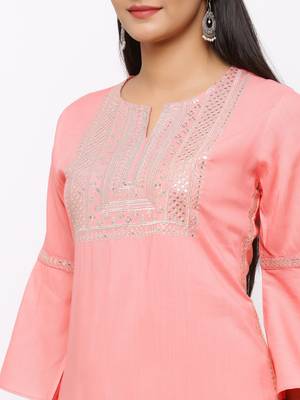 Women's  Pink Rayon Slub Embroidered Straight Kurta 2