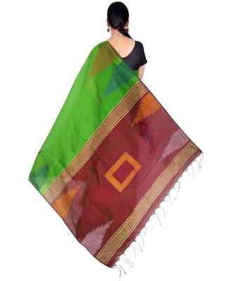 Green Hand Weaving Work Box Temple Design Handloom saree With blouse 2
