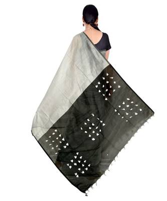 White Hand Weaving Work Cotton Silk Pom Pom Design Handloom saree With blouse 2