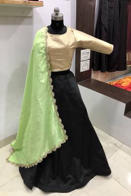 Black embroidered art silk semi stitched lehenga 1