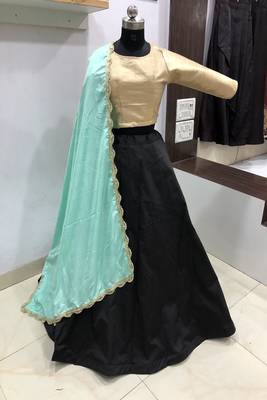 Black embroidered art silk semi stitched lehenga 1