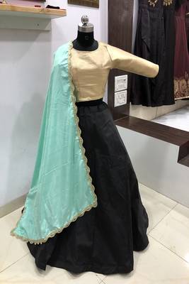 Black embroidered art silk semi stitched lehenga 2
