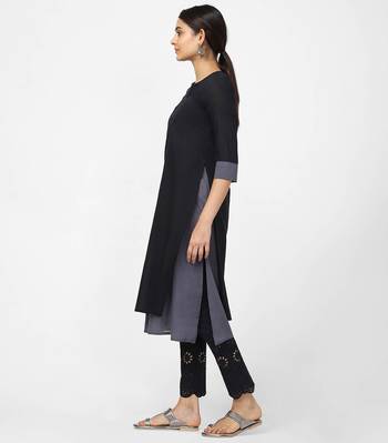 Black plain cotton kurtas-and-kurtis 3