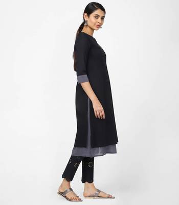 Black plain cotton kurtas-and-kurtis 4