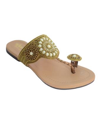 Flat ethnic footwear  1