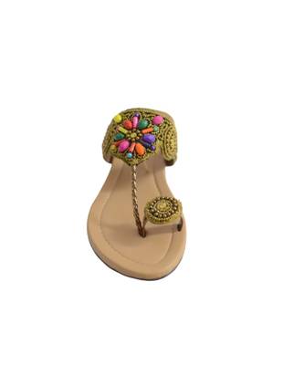 Flat ethnic footwear  3