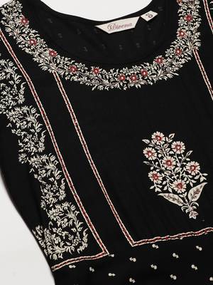 Black embroidered rayon long-kurtis 5