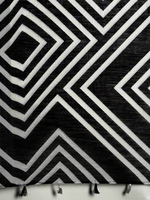 Black woven Linen saree with blouse 5