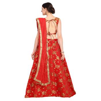 Women'S Red Semi Stiched Woven Jacquard Lehenga Choli 2
