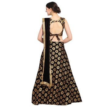 Women'S Black Semi Stiched Woven Jacquard Lehenga Choli 2