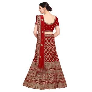Women'S Red Semi Stiched Embroidered Velvet Lehenga Choli 2