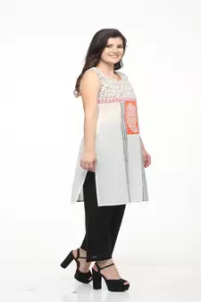 Cotton Off-white Straight Block Printed Kurta