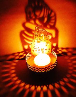 Sai Baba Shadow Tealight Candle Holder 1